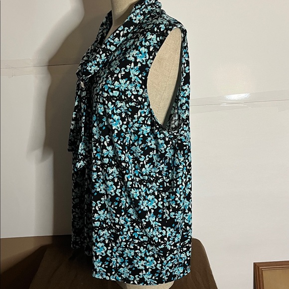 Plus size sleeveless blouse sailor tie metal clip roomy stretch - Picture 5 of 6